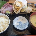 魚と肴 とおるの台所 - 冬物語定食　寒ブリ刺身・カキフライ・氷下魚