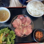 炭火焼肉 せん - 