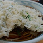 加賀 - 揚げたて熱々サックサクの春菊天。