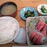 Kawashima ya - 本マグロ刺身定食（９５０円）