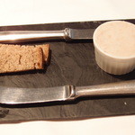 ラ・ブランシュ - Nov, 2013 パンドカンパーニュ・豚のリエット