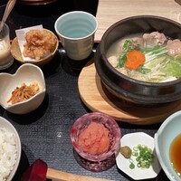 水たき料亭 博多華味鳥 ヒルトンプラザウエスト店 - 