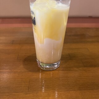 料理との相性も抜群なラッシーも取り揃え！裏メニューもご紹介♪