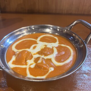 深みのある味わいが自慢のカレー。選べる7段階の辛さからどうぞ