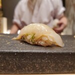 Sushi Shinkai - シロウマハギ ～ 静岡県伊豆産