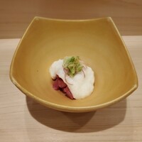 鮨 信海 - 本マグロの山かけ