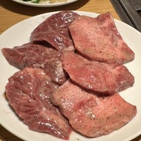 ビーフキッチン 恵比寿店 - 上タン 無農薬レモン　特選ハラミ