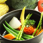 Staubs steam with seasonal vegetables