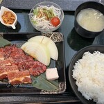 Nikuno Kappou Tamura - 切落とし牛カルビ麦王豚カルビセット1100
