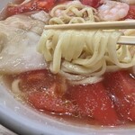 横濱一品香 湯麺小館 - 海老とトマトのたんめん 海老雲呑入り