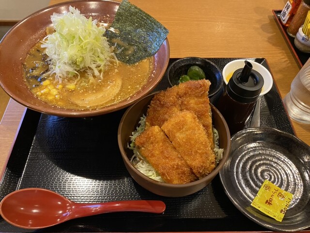 ゆがわ家 - 笈川（ラーメン）の写真