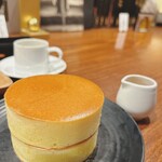 自家焙煎珈琲みじんこ - ホットケーキ880円