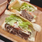 自家焙煎珈琲みじんこ - 牛粗挽ハンバーグ980円