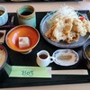 レストラン　山吹 - 若鶏の唐揚げ定食