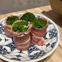 黄金出汁しゃぶと江戸前寿司 肉のあさつ 梅田お初天神店 - 近江牛ネギ巻き♪