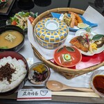 正弁丹吾 - 四季御膳　じゃこ飯