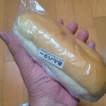 イワテテトテト - モミジのような手で握られたパン♪