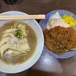 ヌードル＆スパイスカレー 今日の1番 - 朝限定セット ¥1,000-(税込) 煮干しソバ(かけ)＋本日のカレー(キーマカレー)