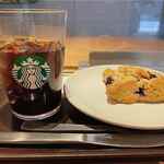 STARBUCKS COFFEE - Sアイスコーヒー、ブルーベリースコーン