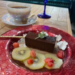 Leonids Cafe - 