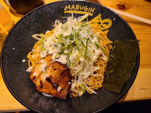 らあめん丸 Amazon.com : Hikari Menraku Tonkotsu Ramen Noodles, Miso