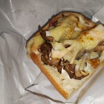 ハナサクベーカリー - きのこのタルティーヌ