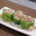 トリワイン ＰＩＫＯＳＨＨＨＵ - 鶏皮のレタスロール