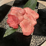 近江うし焼肉 にくTATSU - 牛タン