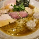 ジャパニーズ ラーメン 五感 - 「特上の醤油らぁめん」(1600円)