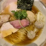 ジャパニーズ ラーメン 五感 - 「特上の醤油らぁめん」(1600円)