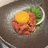 近江うし焼肉 にくTATSU 渋谷店 - 生ユッケ