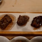 焼ジビエ 罠 神田 - 日本鹿もも肉、蝦夷鹿もも肉、蝦夷鹿