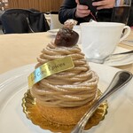 Les Cinq Epices - 和栗モンブランとコーヒー