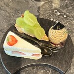 Patisserie Pa Rola - イチゴのショートケーキ。シャインマスカットのタルト。モンブラン。