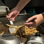 鉄板焼 もんじゃ焼 ひいろ - 「ミックス焼きそば」の盗撮、、、次回は直に撮らせてもらうのです(ᗒᗨᗕ)