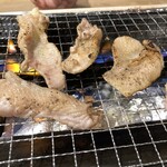 Torimiso Amiyaki Jidoriya - 皮だけは、ビジュアルで分かるね。