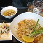 マンゴツリーカフェ - パッタイ②