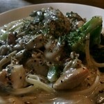 ロジウラ - クリーム、魚介、太麺で作って貰ったパスタ