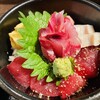 高半 - 料理写真:海鮮丼(小)