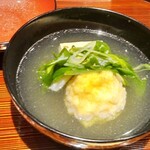 京味 もと井 - 椀物：家内用には、プリプリの海老の入った海老真薯の椀を提供していただきました。