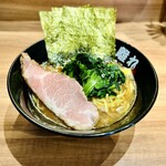 ラーメン武蔵家 HANARE - ラーメン(並) 800円