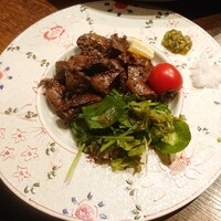 馬刺しと焼き鳥 グルマン三年坂 - 