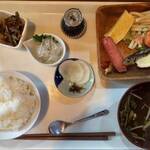 ナカヨシ - Cセット　￥1100
                                ご飯おかわり無料