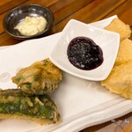 天ぷらとワイン大塩 - アボカドとカマンベールチーズ