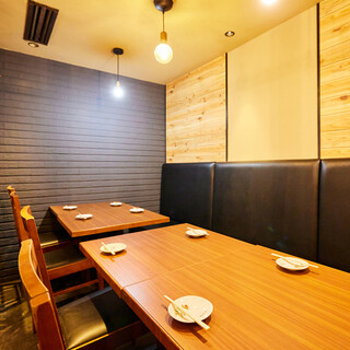 大衆酒場 マル八_1