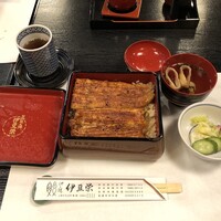 鰻割烹 伊豆栄 本店 - 