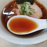 志縁 - 醤油￥850 とても綺麗な澄んだスープです