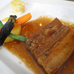 UZAWA - オテイザさんのバスク豚の赤ワイン煮込み