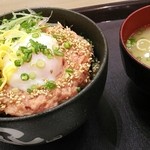 のっけ家 ららぽーと磐田 - ねぎとろユッケ丼（850円）