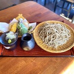 Sobadokoro Yokotei - ・野菜天ざる蕎麦 大 1,400円/税込